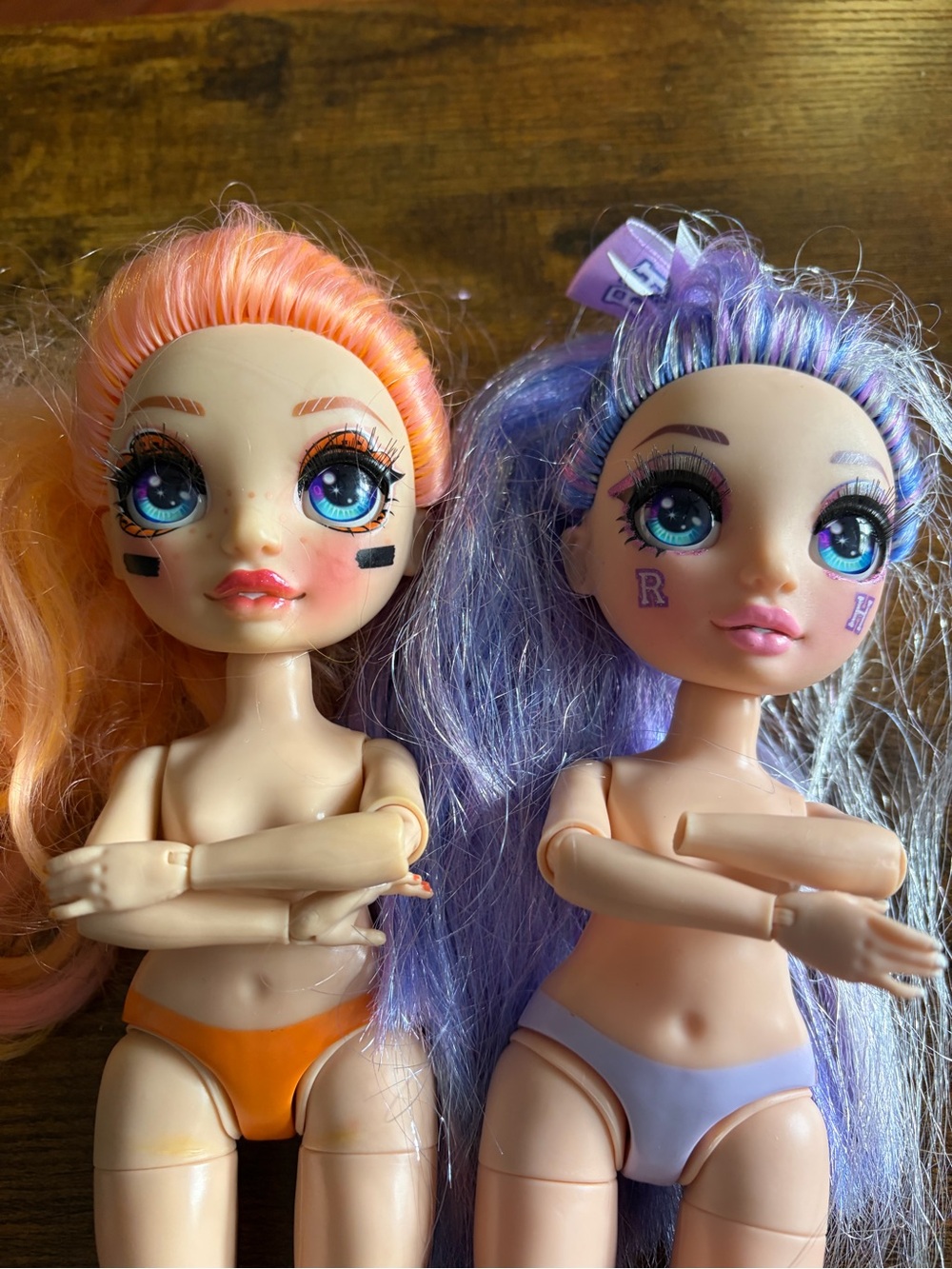 Rainbow High Cheer Poppy Rowan / Violet Willow nude Fashion Doll flawed